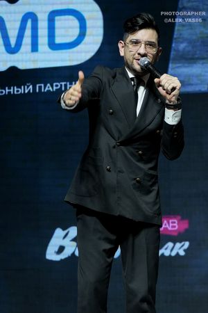 СЦЕНА